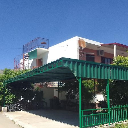 Apartment Luka โตรกีร์ ภายนอก รูปภาพ