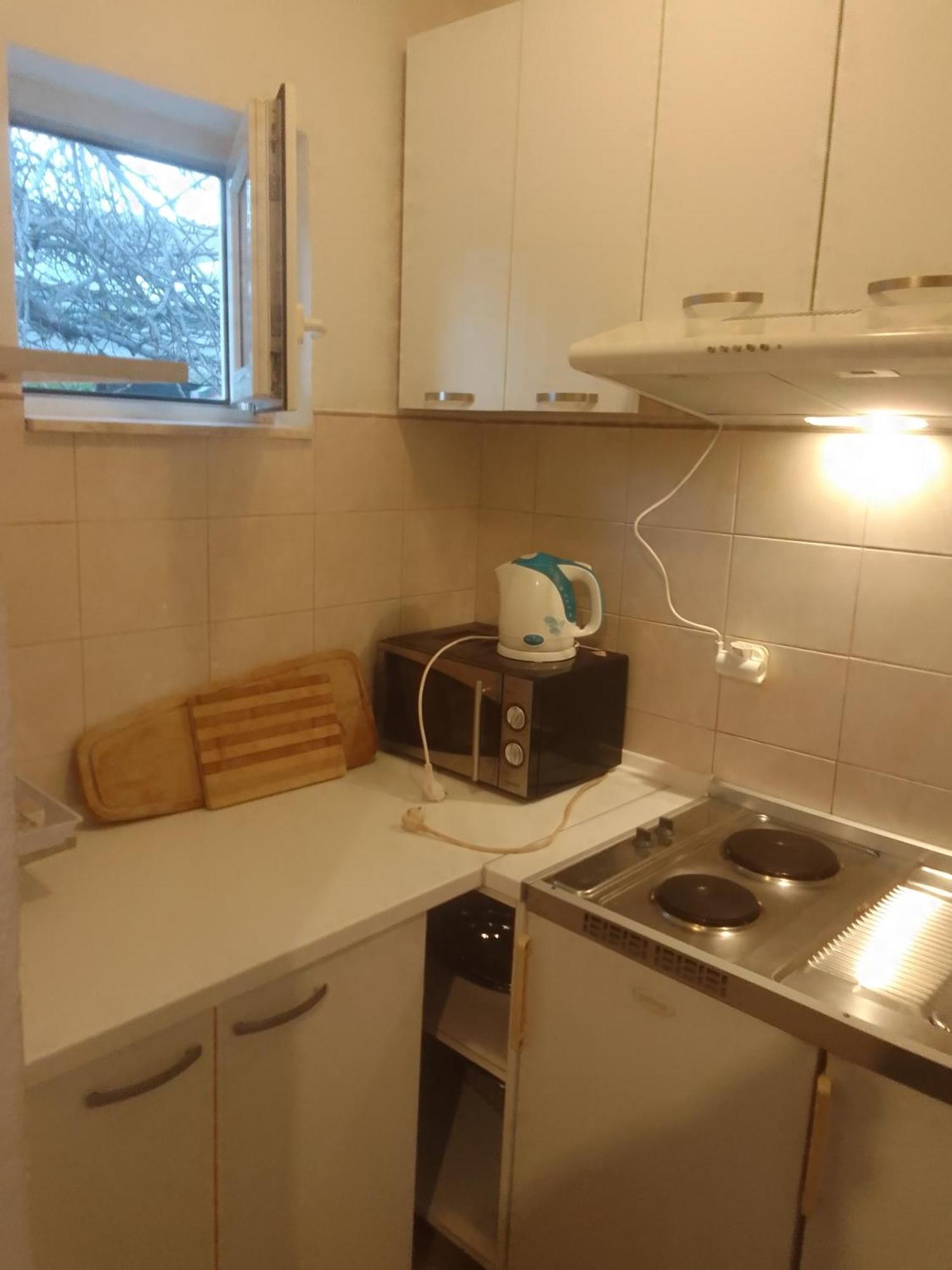 Apartment Luka โตรกีร์ ภายนอก รูปภาพ