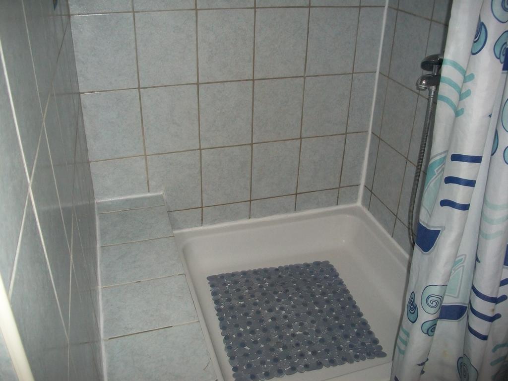 Apartment Luka โตรกีร์ ภายนอก รูปภาพ